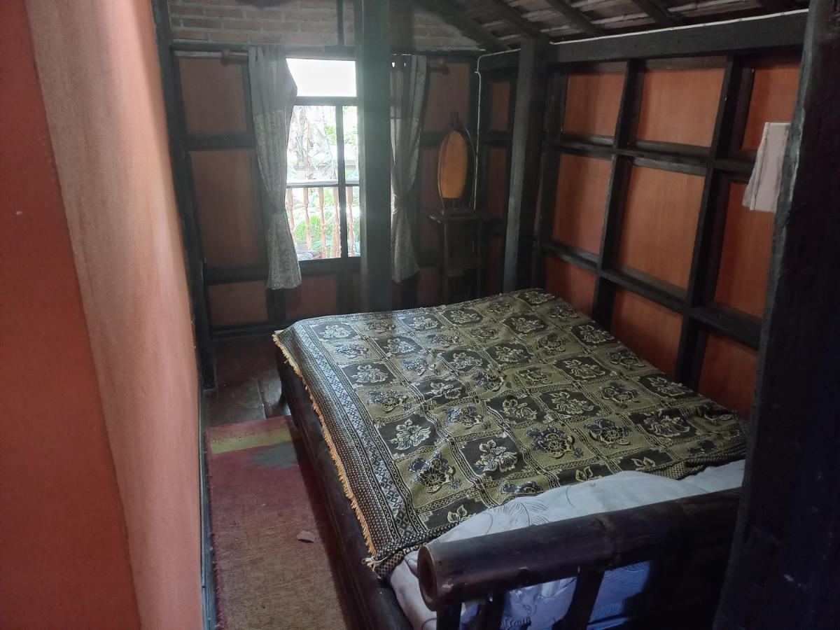 ホテル Teak House チエンマイ エクステリア 写真