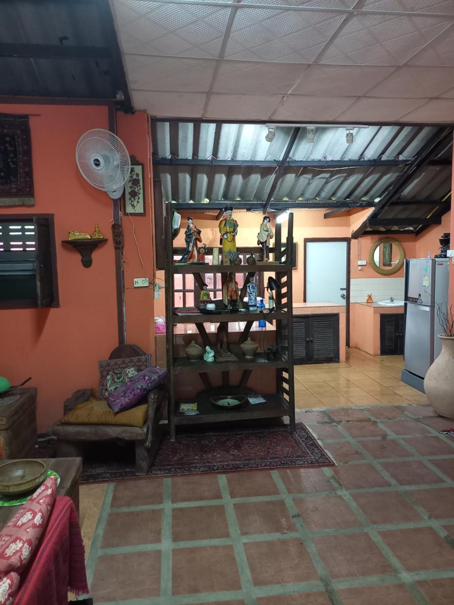 ホテル Teak House チエンマイ エクステリア 写真