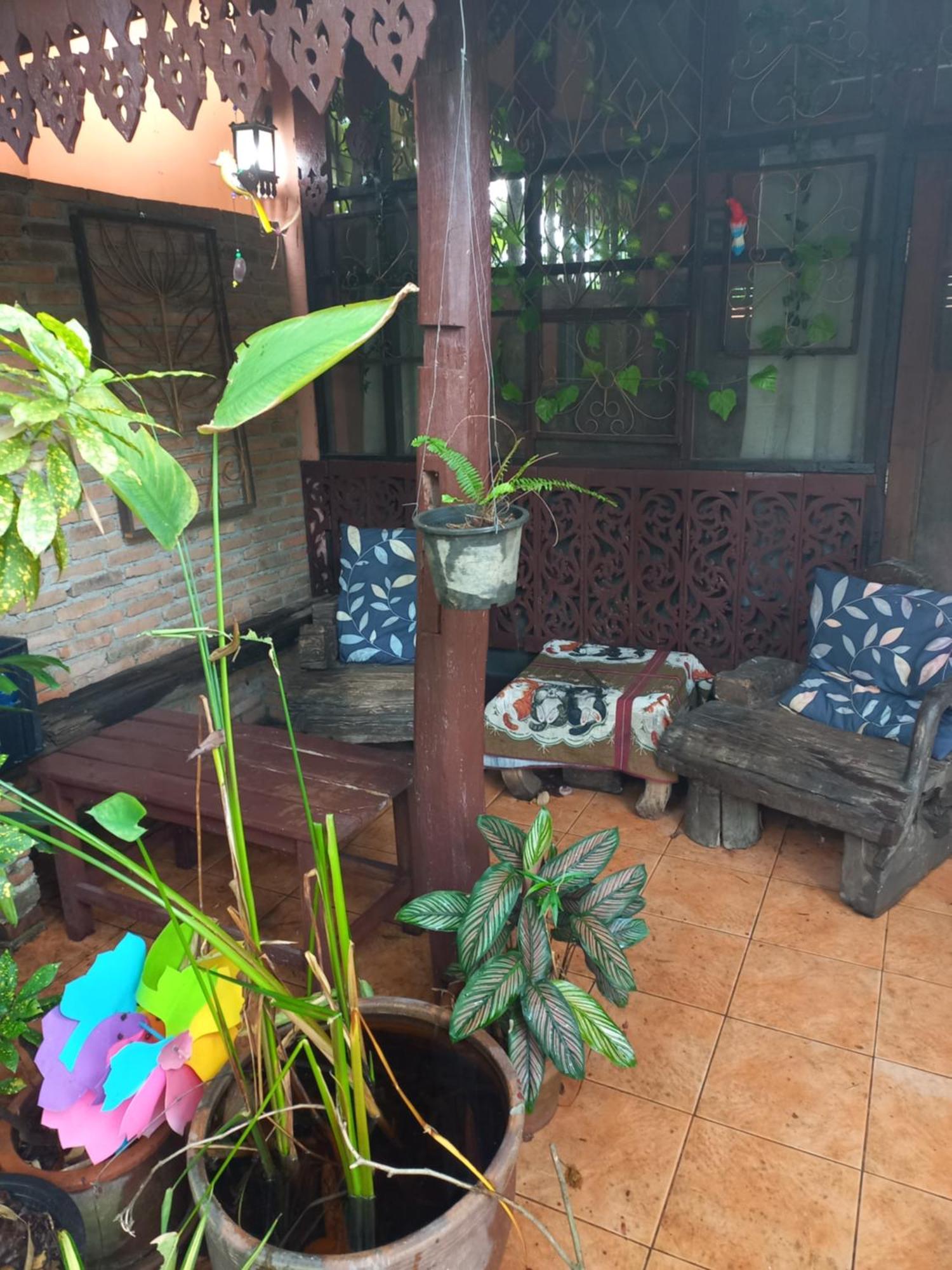 ホテル Teak House チエンマイ エクステリア 写真